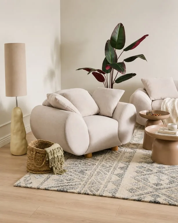 Bolero – Large Plush Lounge Chair
