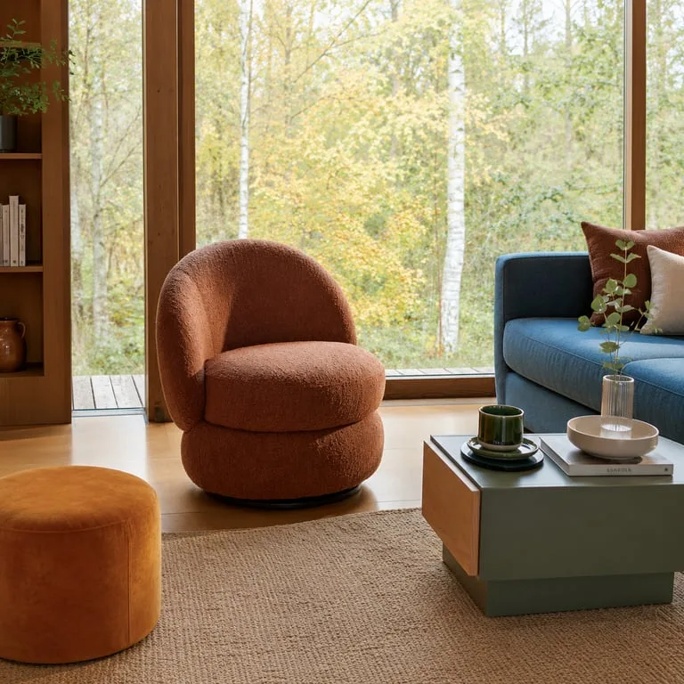 Arvora Swivel Accent Chair – Sculpted Design with Artistic Back