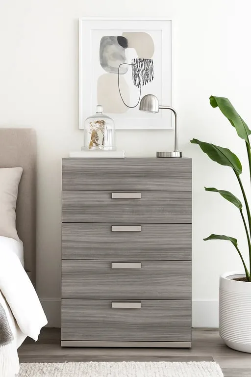 Las Diora 5 Drawers Chest and Dresser