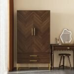 Gucci Elegant wardrobe Natural wood