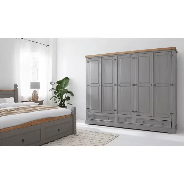 Finca Natural wood Wardrobe