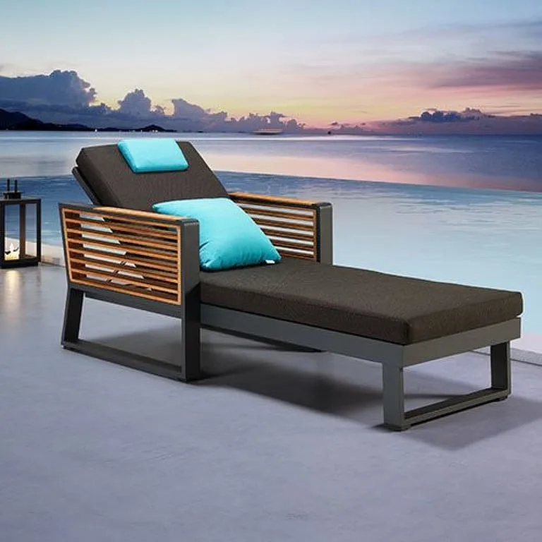 Luxury Outdoor Chaise Lounge - Natural Wood - Nova