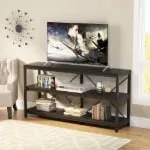 أسود